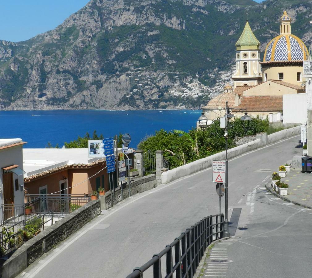 Hotel Holiday Praiano Eksteriør billede